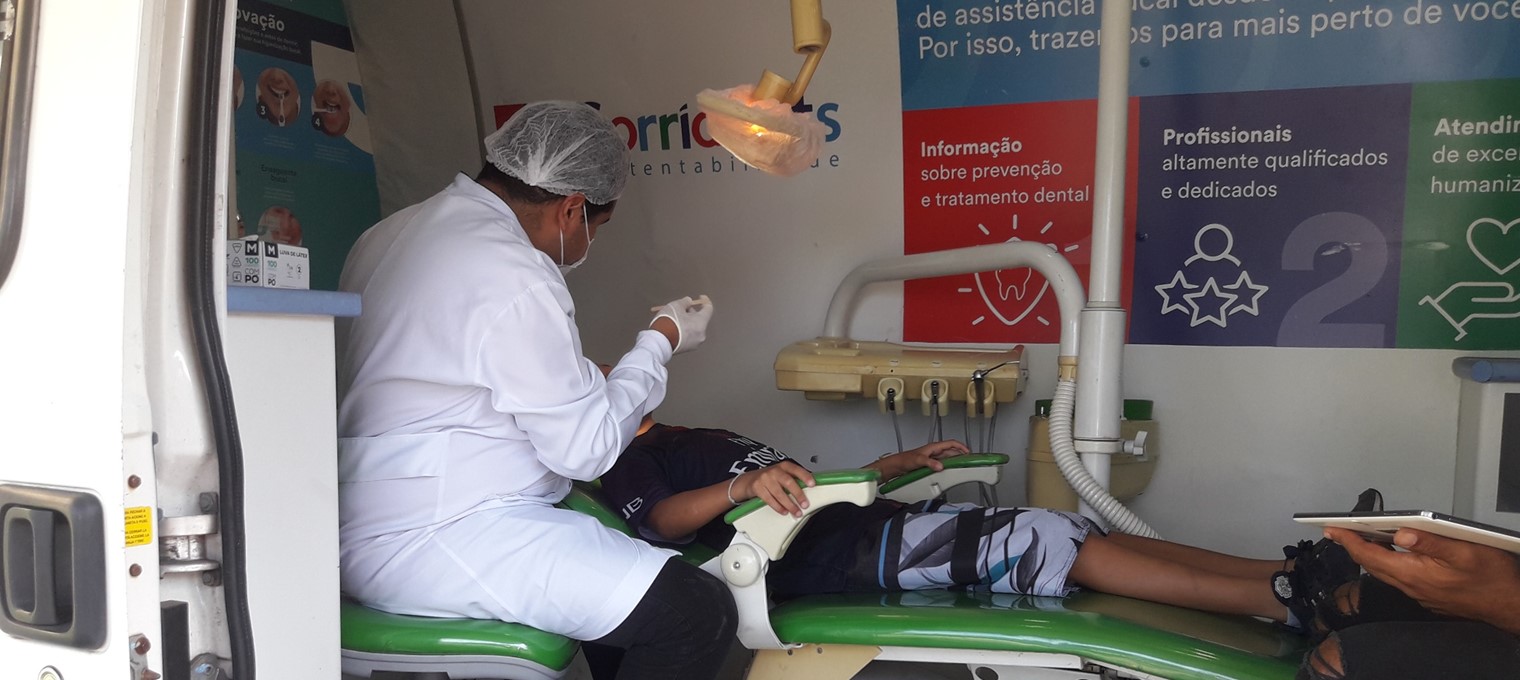 Fundação Abrinq e Instituto Sorridents garantem sorrisos para mais de 500 crianças e adolescentes