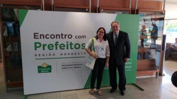 Arapiraca marca presença em encontro regional do Programa Prefeito Amigo da Criança