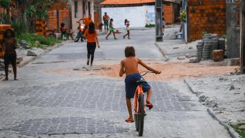O que é adultização e como ela entrou na política do Brasil