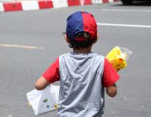 Imagem representando criança em situação de trabalho infantil