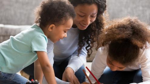 Cinco dicas sobre como entreter as crianças durante as férias escolares