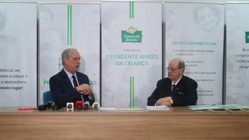 Ciro Gomes assina acordo com a Fundação Abrinq e se compromete a priorizar infância e adolescência em eventual mandato