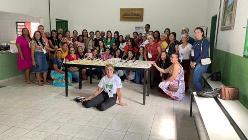 Fundação Abrinq realiza formações e concurso de receitas com merendeiras na Bahia, beneficiando crianças e adolescentes de escolas na região