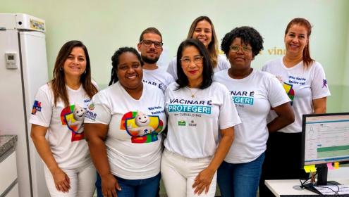 Curvelo realiza Dia D de Multivacinação com apoio da Fundação Abrinq para atualização vacinal de crianças e gestantes