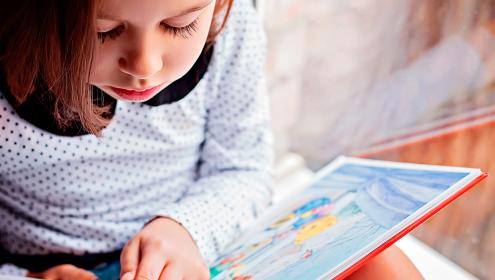 Novo Programa de Educação da Fundação Abrinq tem foco no desempenho dos alunos do ensino público em Português e Matemática