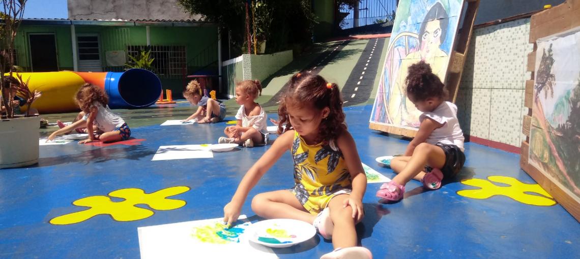 Arte moderna encanta crianças e adolescentes