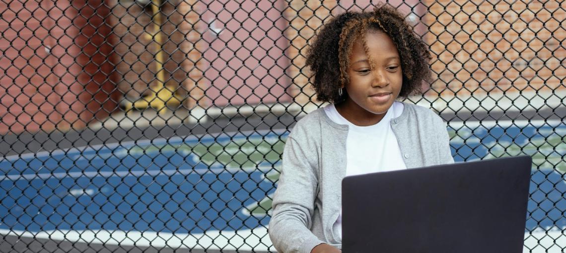 Adultização infantil e segurança digital: o que o PL 2628/2022 pode mudar nas redes sociais