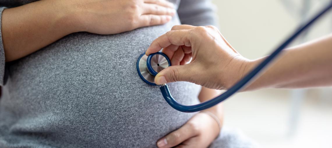 Gravidez na adolescência no Brasil: dados, riscos e realidade regional